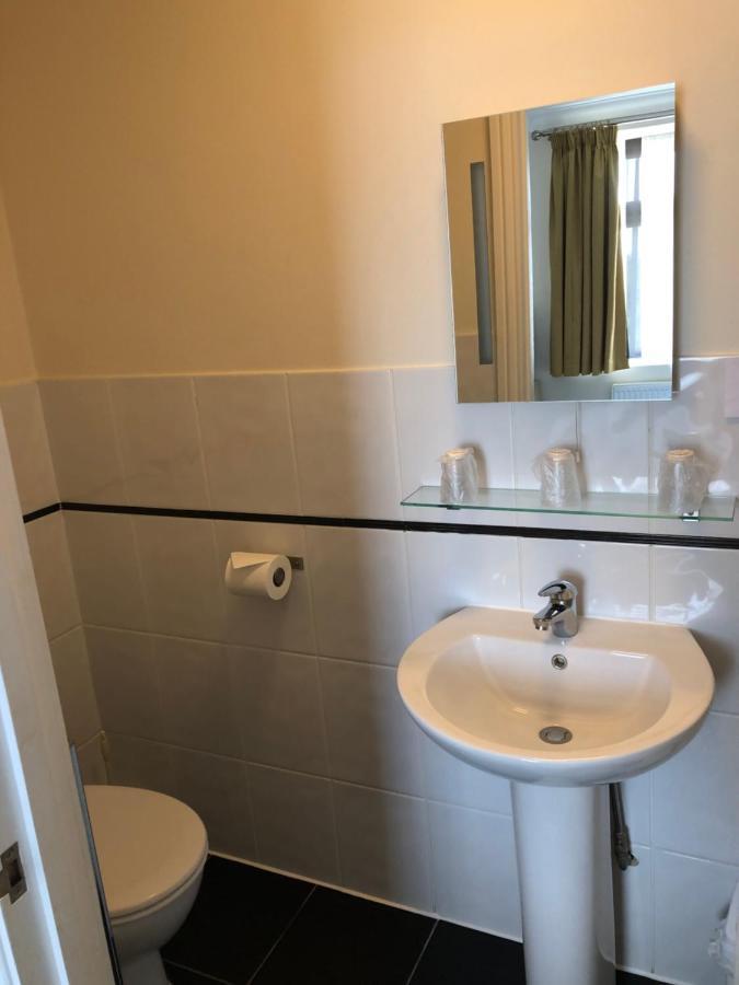 Granby Hotel Грейвсенд Екстериор снимка